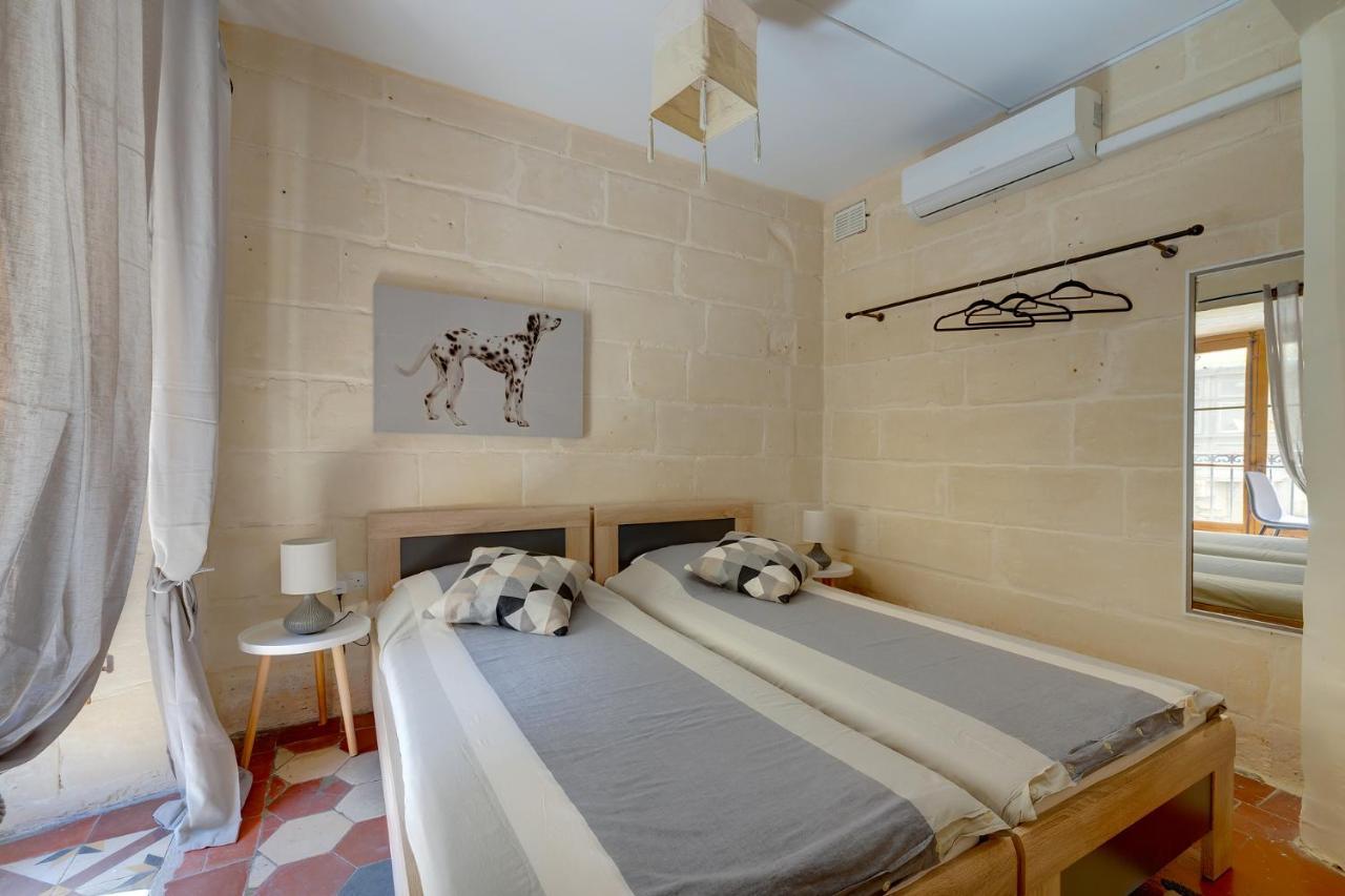 Central&Cosy 2BR Apartment in La Valletta Esterno foto