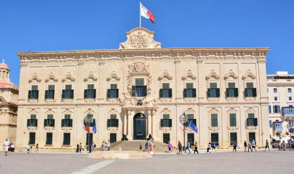 Central&Cosy 2BR Apartment in La Valletta Esterno foto