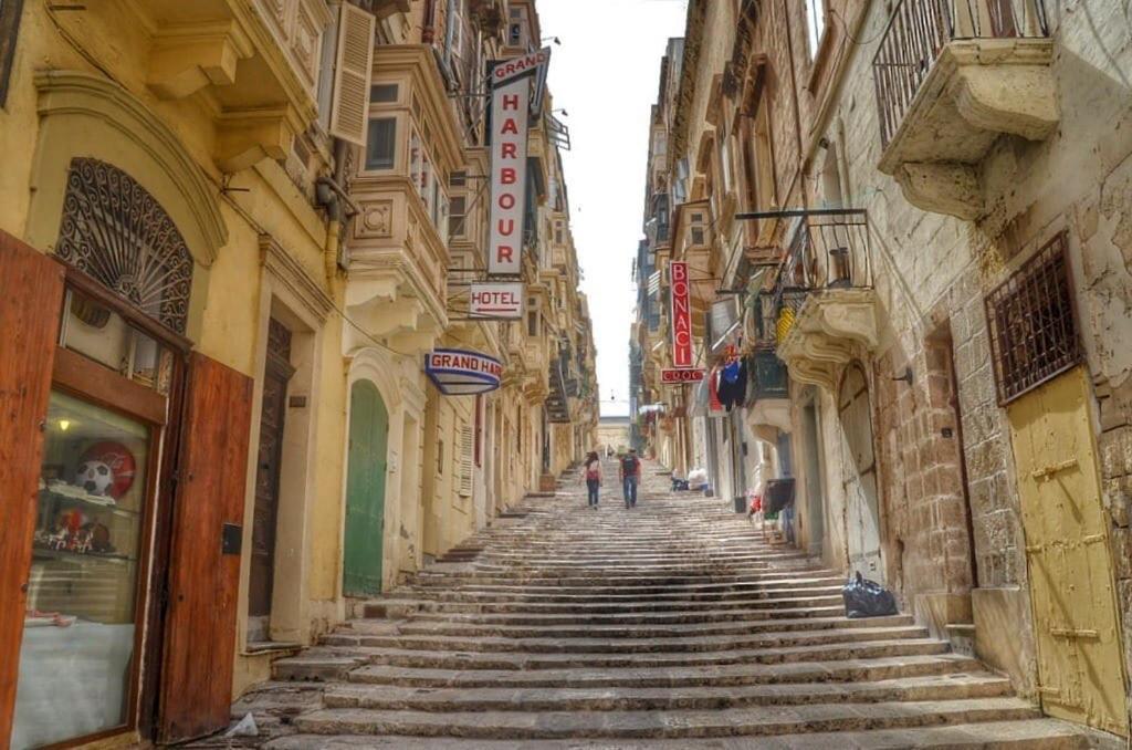Central&Cosy 2BR Apartment in La Valletta Esterno foto